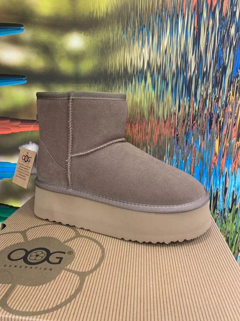 OB5864 Mini Designer Boots aus Leder, Lammfell mit Plateau Sohle