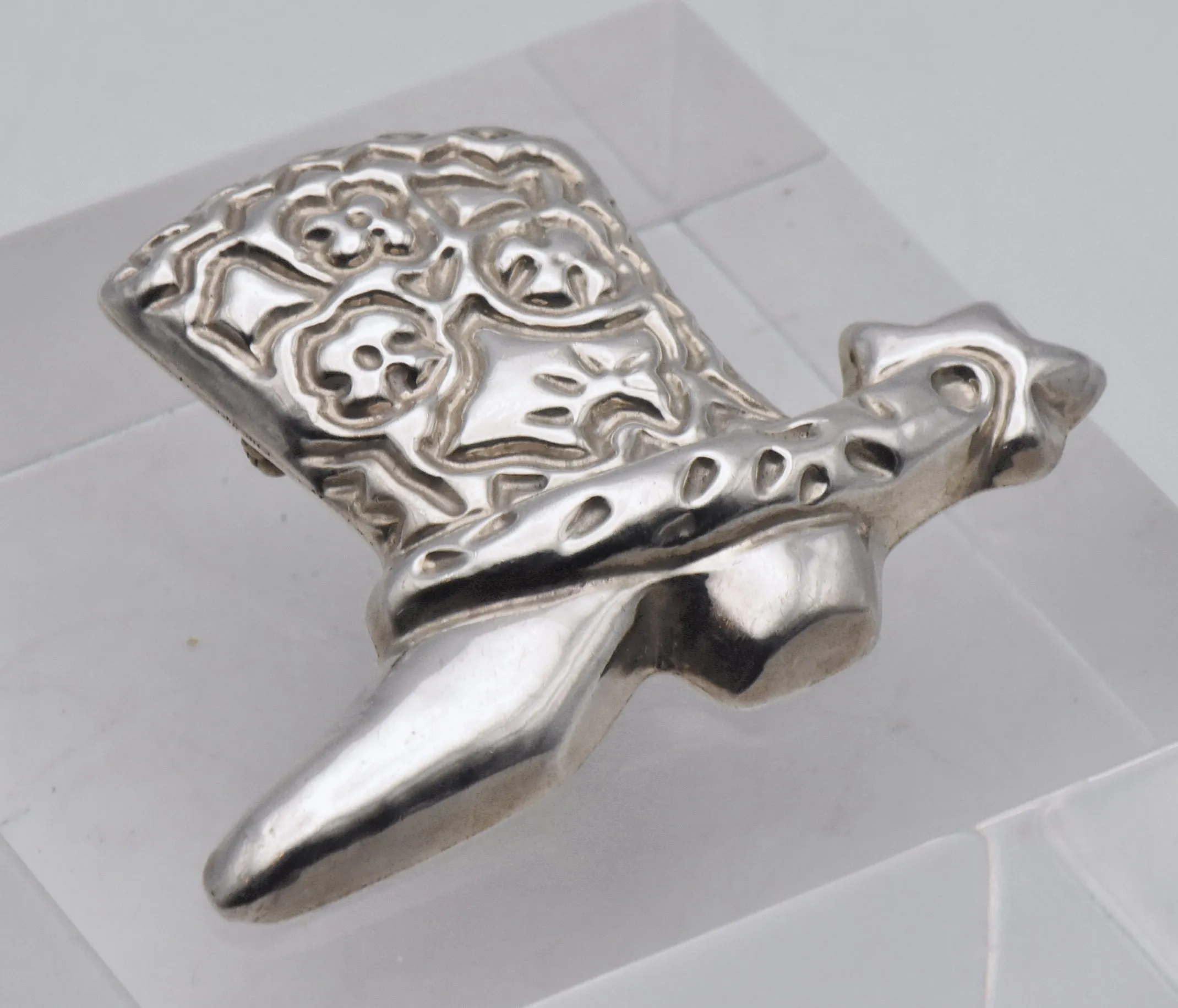 Vintage Handmade Mexican Sterling Silver Cowboy Boot with Spur Brooch/Pendant